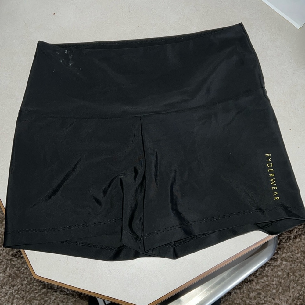 Ryderwear Scrunch bottom shorts